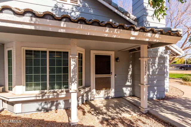 MLS: 6811248 Condo For Sale