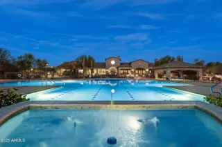 Photo #6: 6811551 Listing