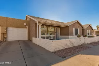 Photo #3: 6811652 Listing