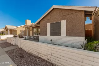 Photo #5: 6811652 Listing