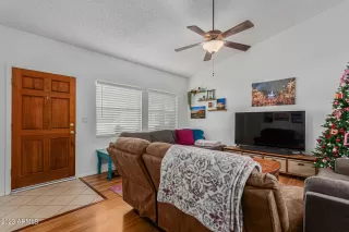 Photo #6: 6811652 Listing