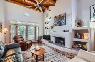 Photo #5: 6811774 Listing