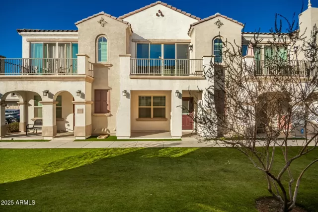 MLS: 6812166 Condo For Sale