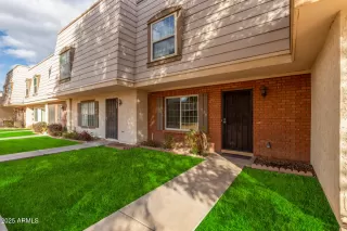 Photo #1: 6812201 Listing 