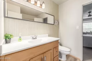 Photo #6: 6812201 Listing 