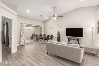 Photo #4: 6812204 Listing 