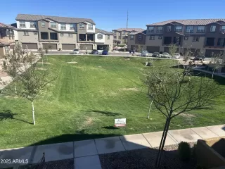 Photo #3: 6812912 Listing 