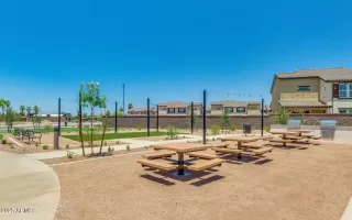 Photo #6: 6812912 Listing 