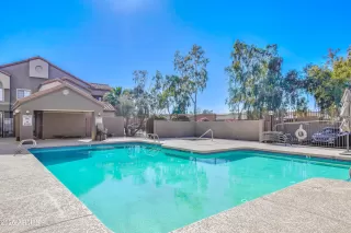 Photo #2: 6812937 Listing