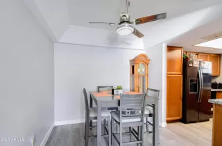 Photo #5: 6812937 Listing