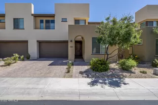 Photo #4: 6813405 Listing