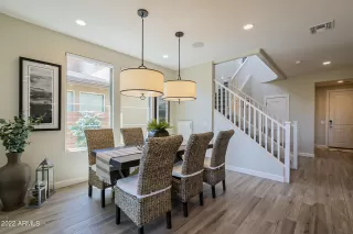 Photo #5: 6813405 Listing