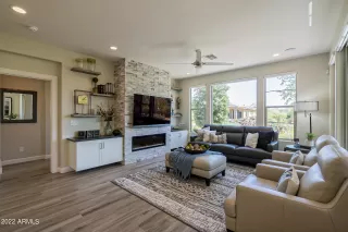 Photo #6: 6813405 Listing