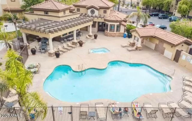 MLS: 6813428 Condo For Sale