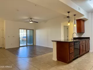 Photo #4: 6813428 Listing 