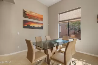 Photo #5: 6813691 Listing