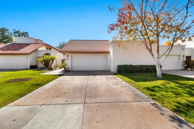 MLS: 6813804 Condo For Sale