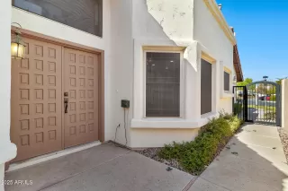 Photo #2: 6813804 Listing