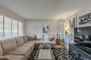 Photo #2: 6814438 Listing