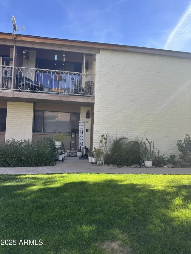 MLS: 6814659 Condo For Sale