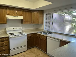 Photo #3: 6814659 Listing