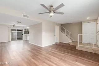 Photo #3: 6814708 Listing