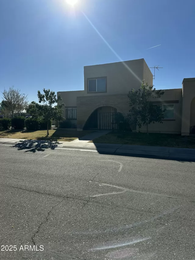 MLS: 6814716 Condo For Sale