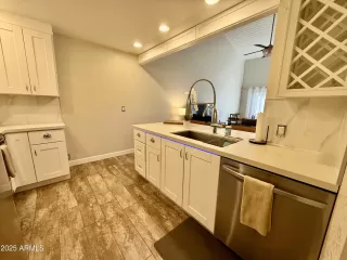 Photo #4: 6814947 Listing 