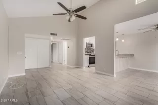 Photo #4: 6815017 Listing