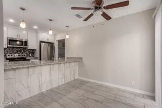 Photo #6: 6815017 Listing