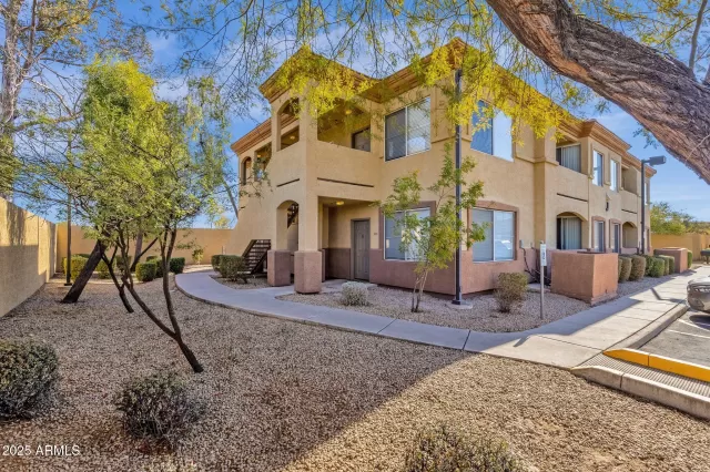 MLS: 6815121 Condo For Sale