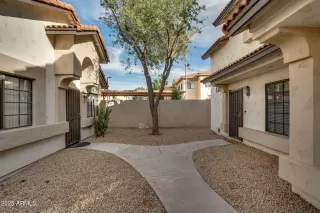 Photo #4: 6815682 Listing