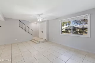 Photo #6: 6816036 Listing 