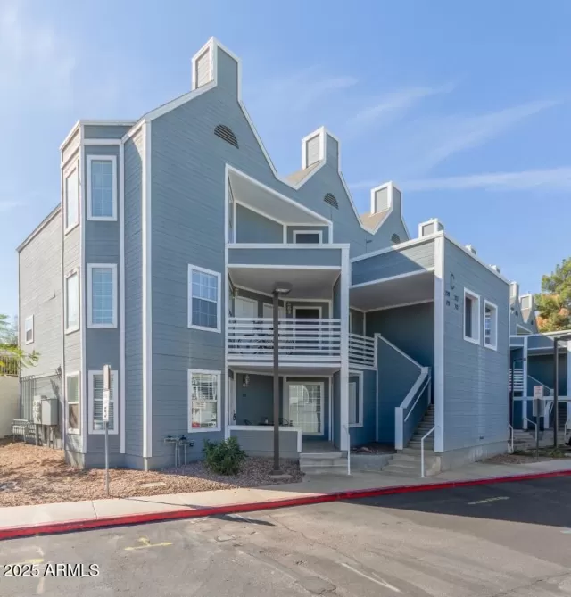 MLS: 6816262 Condo For Sale