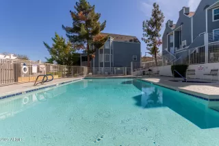 Photo #6: 6816262 Listing