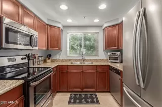 Photo #3: 6816401 Listing 