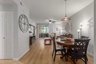 Photo #6: 6816401 Listing 