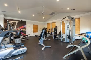 Photo #2: 6816660 Listing 