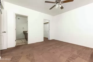 Photo #6: 6816660 Listing 