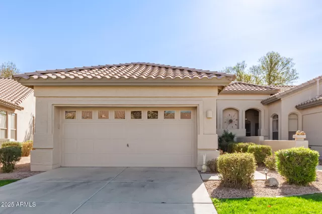 MLS: 6816693 Condo For Sale