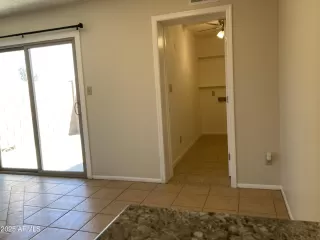 Photo #3: 6816812 Listing