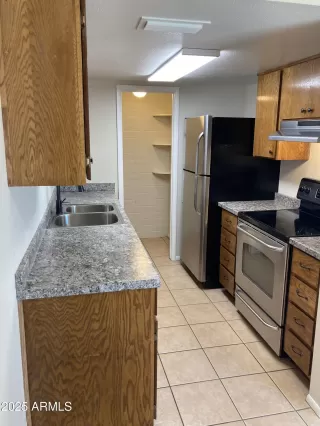 Photo #6: 6816812 Listing