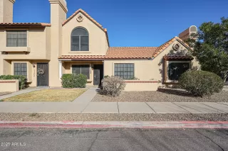 Photo #2: 6816895 Listing 