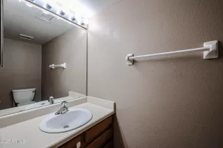 Photo #5: 6816895 Listing 