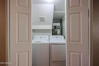 Photo #6: 6816895 Listing 