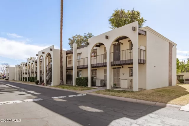 MLS: 6816980 Condo For Sale