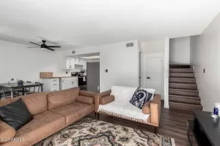 Photo #4: 6817150 Listing 