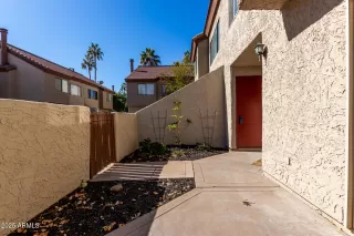 Photo #6: 6817150 Listing 