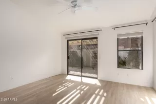 Photo #5: 6817343 Listing