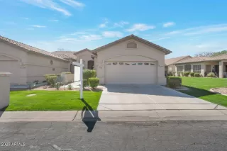 Photo #1: 6818401 Listing